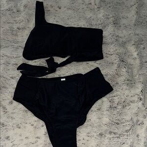5/$10 item Black One-Shoulder Bikini Set